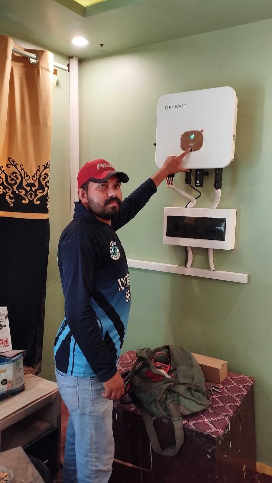 The Electrician Split AC And Solar Services